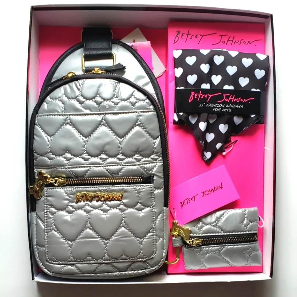 Betsey Johnson adorable rare